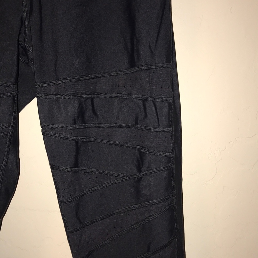 lulu front mesh leggings